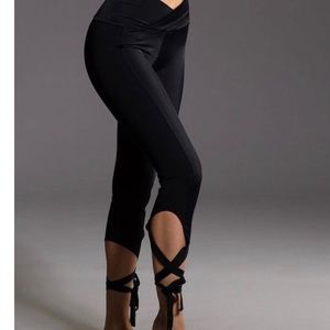 Brand New Ballerina capri by Onzie